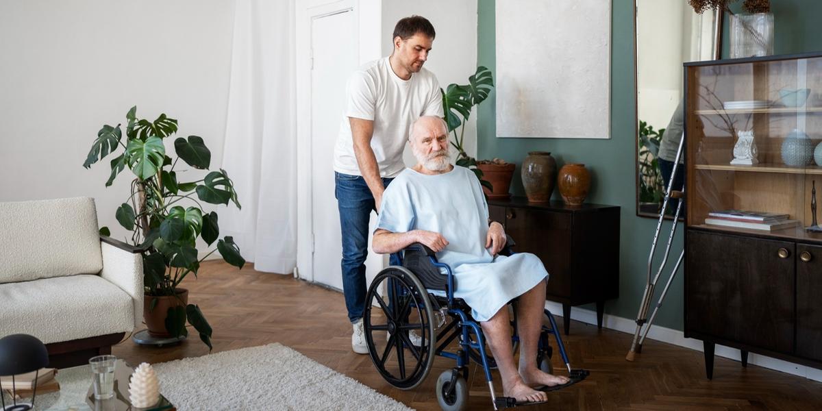 Curso de Cuidador de Idosos do Senac